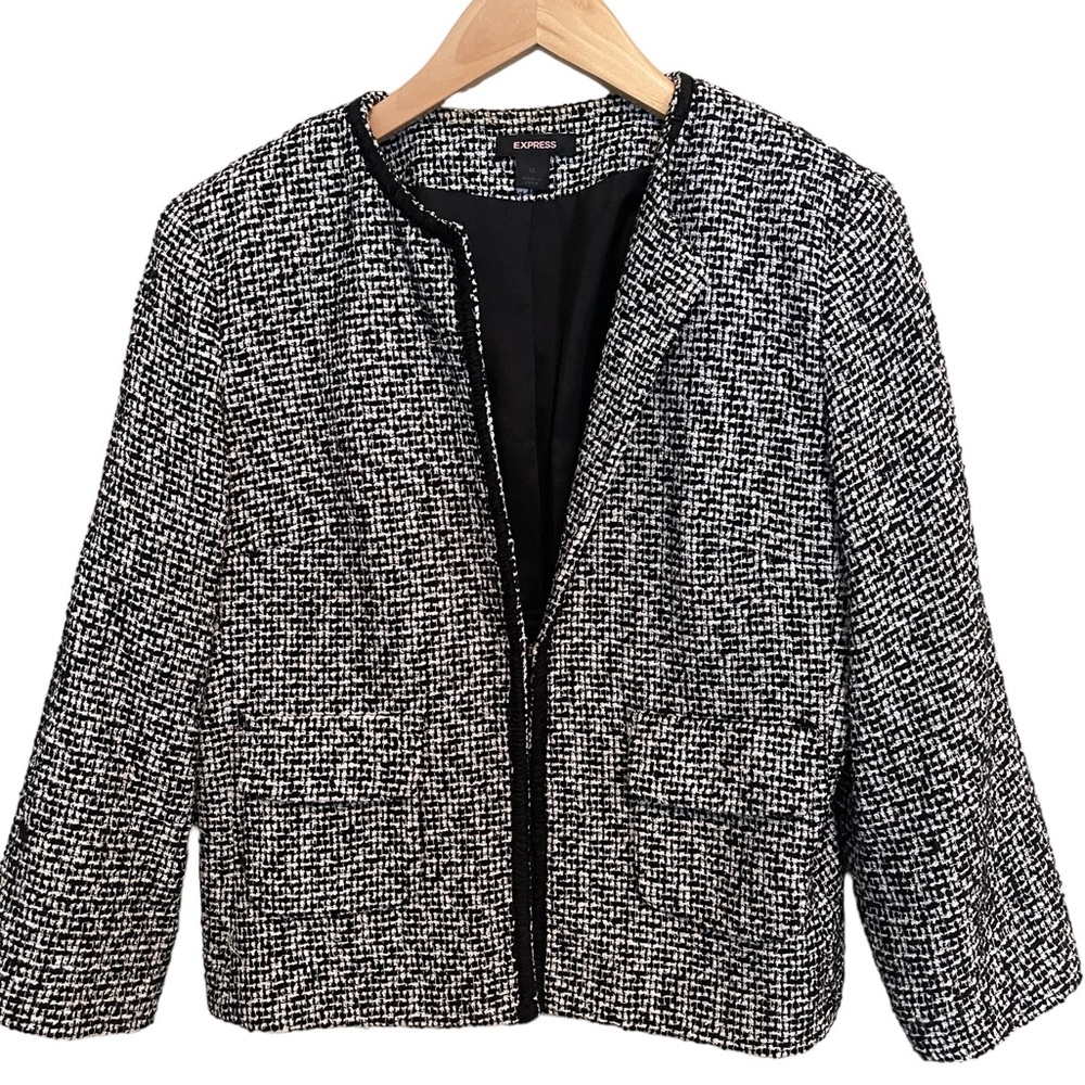 Lightweight, tweed, suit jacket.